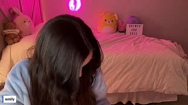 emmyfawn online show from 12, 9, 2025