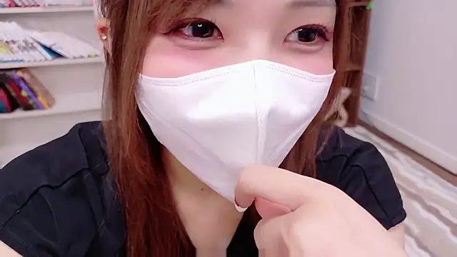 Snapshot of -EdisonThomas- chatting on 5, 10, 2025 -EdisonThomas- online show from 5, 10, 2025