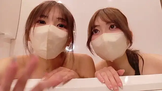 Snapshot of -EdisonThomas- chatting on 7, 1, 2026 -EdisonThomas- online show from 7, 1, 2026