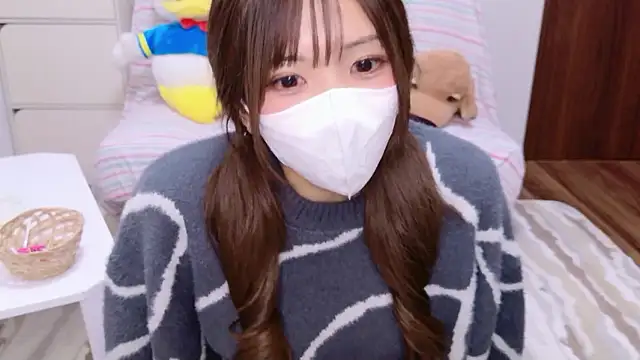 Snapshot of -EdisonThomas- chatting on 31, 10, 2025 -EdisonThomas- online show from 31, 10, 2025