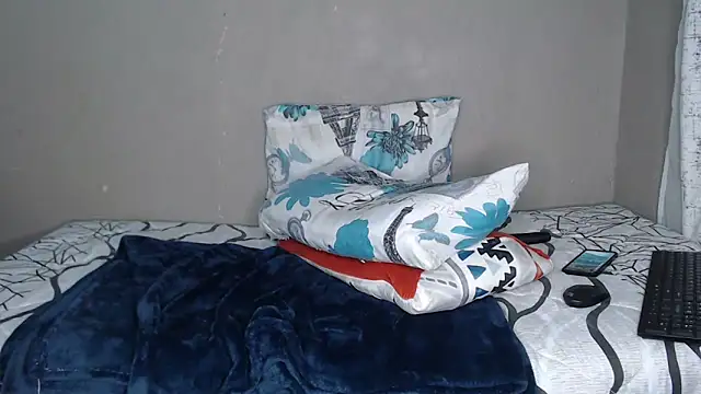 Lunalee online show from 8, 3, 2026