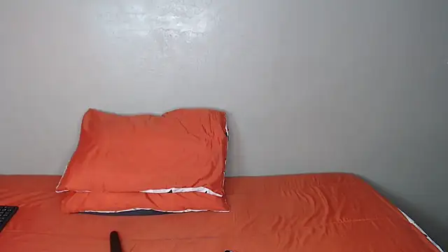 Lunalee online show from 2, 12, 2025