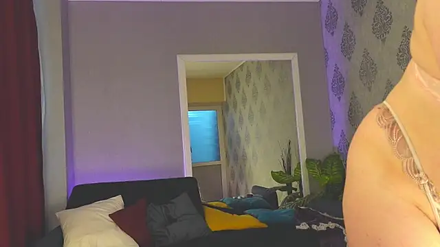 Snapshot of PeachyPixiee chatting on 15, 5, 2026 PeachyPixiee online show from 15, 5, 2026