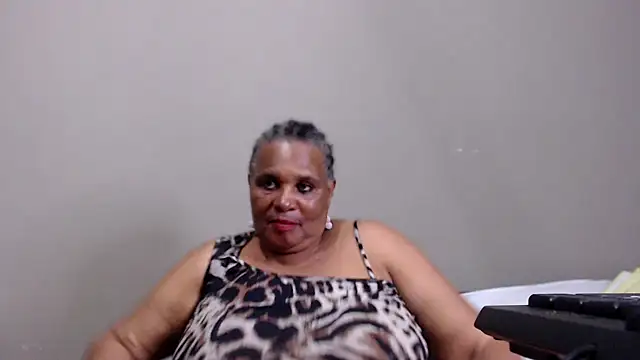 GrandBustyMelon online show from 30, 4, 2026