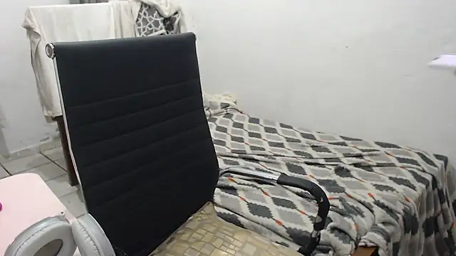 isanhaiaka online show from 14, 11, 2025