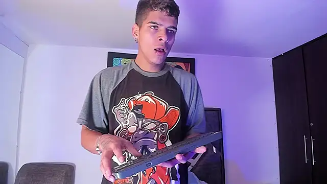 wyatt 3 online show from 8, 11, 2025