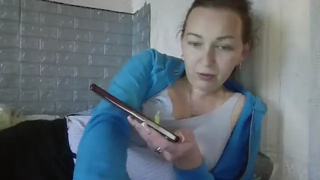 DanaNeon online show from 13, 4, 2026