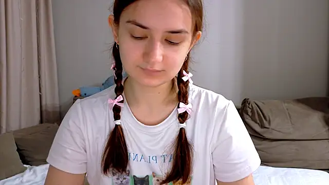 Lelia Vibe online show from 10, 11, 2025