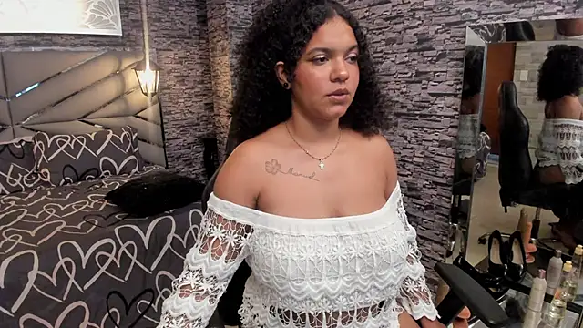 BellyBigBoobs online show from 13, 1, 2026