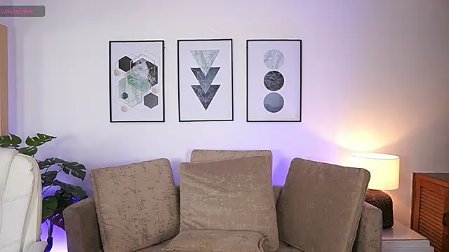 MilaCrave online show from 9, 9, 2025