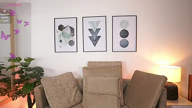 MilaCrave online show from 23, 9, 2025