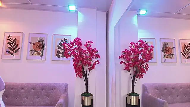 Anie johnson online show from 16, 4, 2026