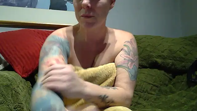 Island Siren online show from 23, 10, 2025