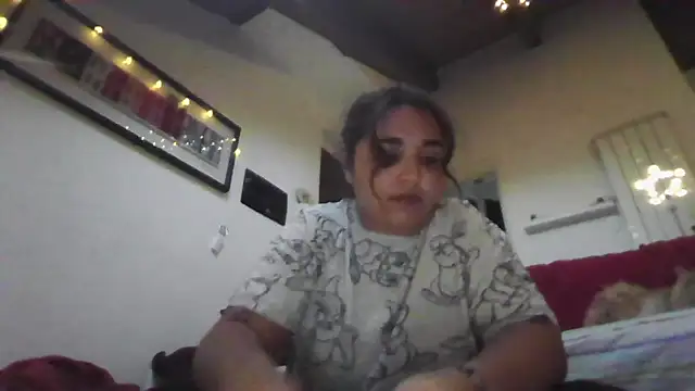 LadySophia03 online show from 18, 11, 2025