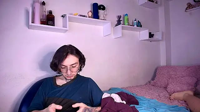 annyharriis online show from 13, 1, 2026