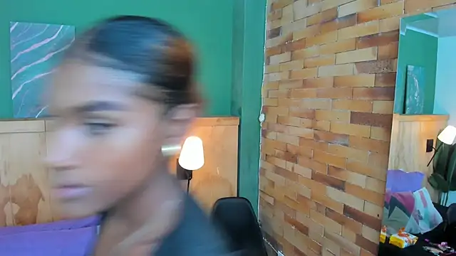 Snapshot of halleylorens chatting on 8, 2, 2026 halleylorens online show from 8, 2, 2026