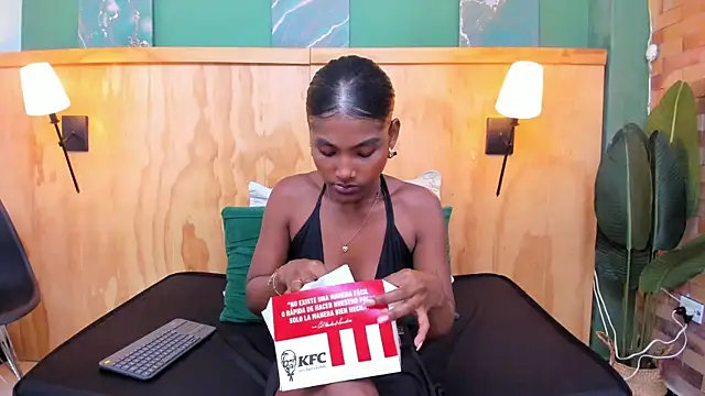 Snapshot of halleylorens chatting on 25, 2, 2026 halleylorens online show from 25, 2, 2026