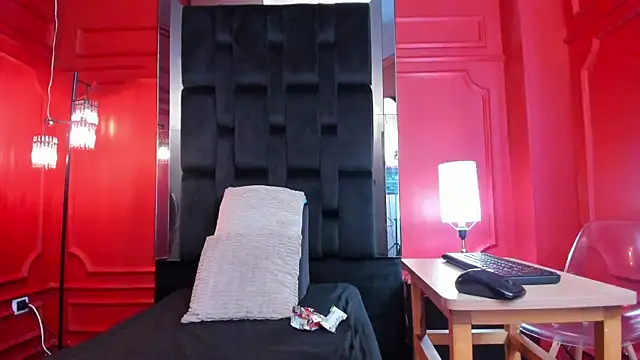 Snapshot of halleylorens chatting on 8, 9, 2025 halleylorens online show from 8, 9, 2025