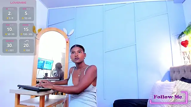 Snapshot of halleylorens chatting on 9, 2, 2026 halleylorens online show from 9, 2, 2026