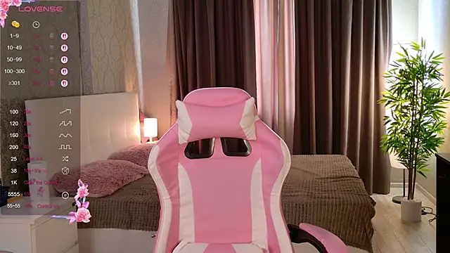 HeyMonkey  online show from 8, 11, 2025