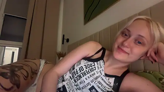 Snapshot of HeyMonkey_ chatting on 11, 7, 2026 HeyMonkey online show from 11, 7, 2026