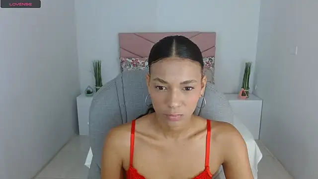 SarayVega  online show from 27, 9, 2025