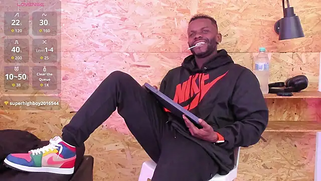 santiblack7 online show from 2, 12, 2025