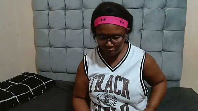 curveAss222 online show from 16, 11, 2025