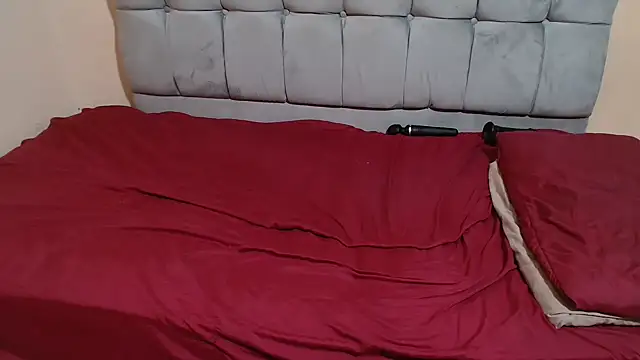 curveAss222 online show from 3, 11, 2025