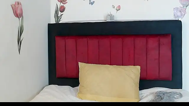 angelyxs online show from 3, 12, 2025