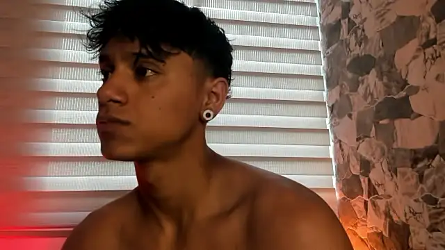 ZYZZ1312 online show from 26, 3, 2026