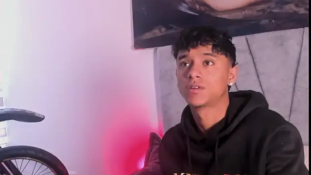 ZYZZ1312 online show from 2, 12, 2025