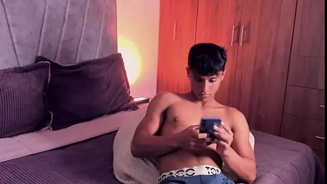 ZYZZ1312 online show from 18, 9, 2025