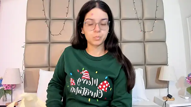 MiaMillers1 online show from 16, 12, 2025