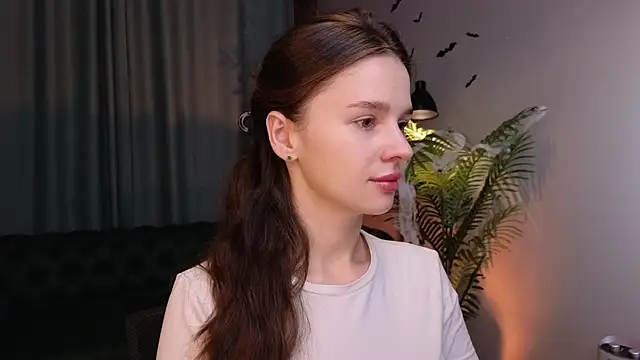 Olivia Farrell online show from 31, 10, 2025