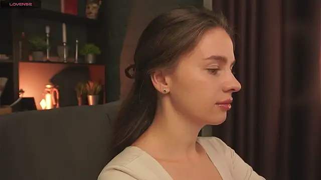 Olivia Farrell online show from 2, 10, 2025