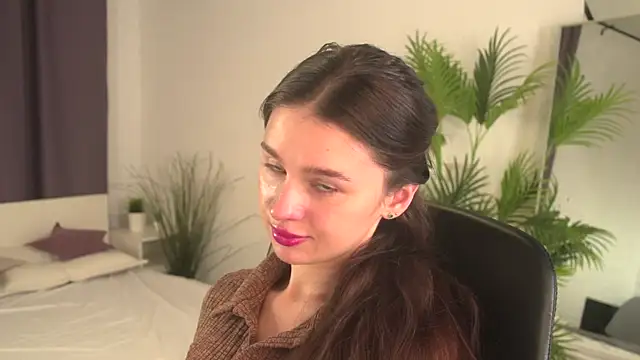 Olivia Farrell online show from 15, 11, 2025