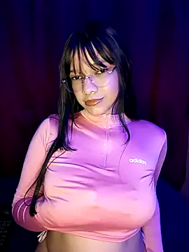 Iwarii online show from 4, 12, 2025