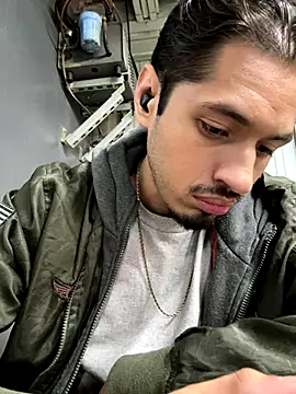 Snapshot of mrredcorn chatting on 24, 11, 2025 mrredcorn online show from 24, 11, 2025