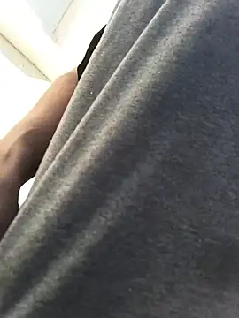 Snapshot of mrredcorn chatting on 29, 10, 2025 mrredcorn online show from 29, 10, 2025