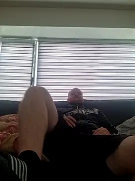 Snapshot of svenni2525 chatting on 18, 10, 2025 svenni2525 online show from 18, 10, 2025