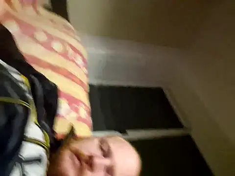 Snapshot of svenni2525 chatting on 26, 11, 2025 svenni2525 online show from 26, 11, 2025