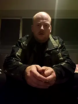 Snapshot of svenni2525 chatting on 11, 10, 2025 svenni2525 online show from 11, 10, 2025