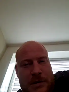 Snapshot of svenni2525 chatting on 16, 10, 2025 svenni2525 online show from 16, 10, 2025