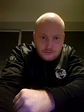 Snapshot of svenni2525 chatting on 26, 10, 2025 svenni2525 online show from 26, 10, 2025