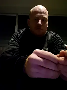 Snapshot of svenni2525 chatting on 28, 10, 2025 svenni2525 online show from 28, 10, 2025