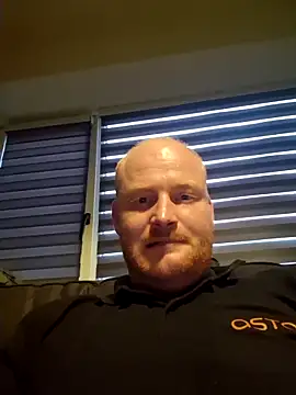 Snapshot of svenni2525 chatting on 6, 10, 2025 svenni2525 online show from 6, 10, 2025