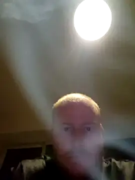 Snapshot of svenni2525 chatting on 12, 10, 2025 svenni2525 online show from 12, 10, 2025