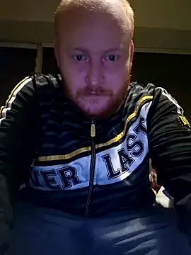 Snapshot of svenni2525 chatting on 23, 11, 2025 svenni2525 online show from 23, 11, 2025