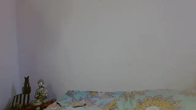 naiaratobon   online show from 15, 2, 2026